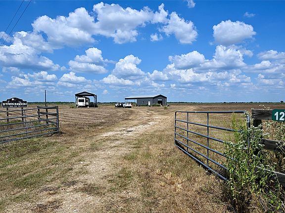 2nd image of 1261 County Road 141 Rd