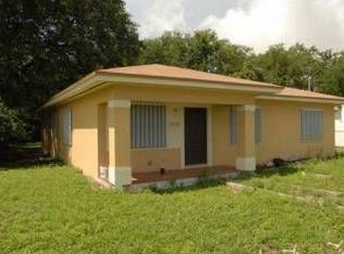 3230 NW 46th St, Miami, FL 33142