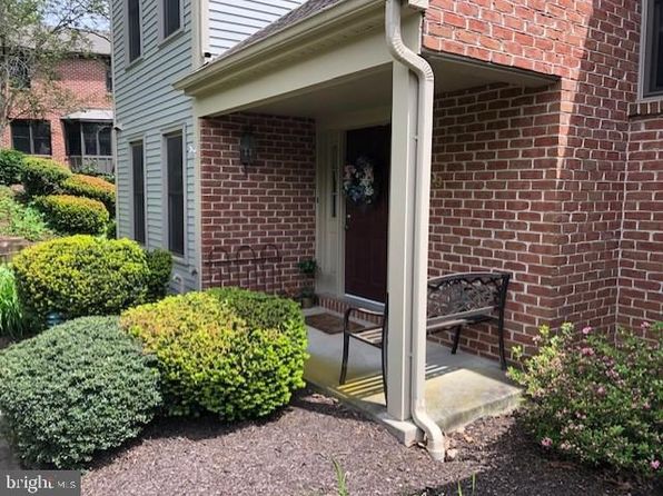 1119 Wicklow Ct, Hummelstown, PA 17036