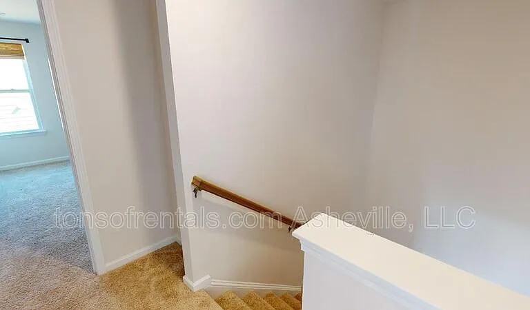 354 Tavernier Ln — Photo 19