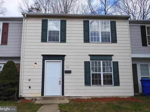 2523 Robinson Pl, Waldorf, MD 20602