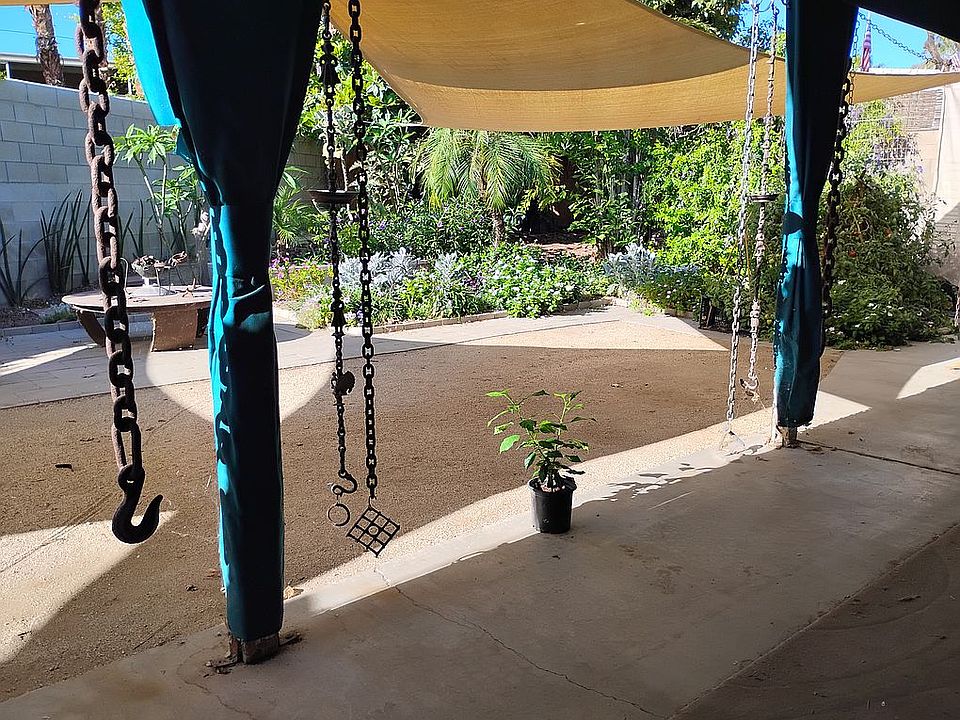 2nd image of 7 Club Circle Dr