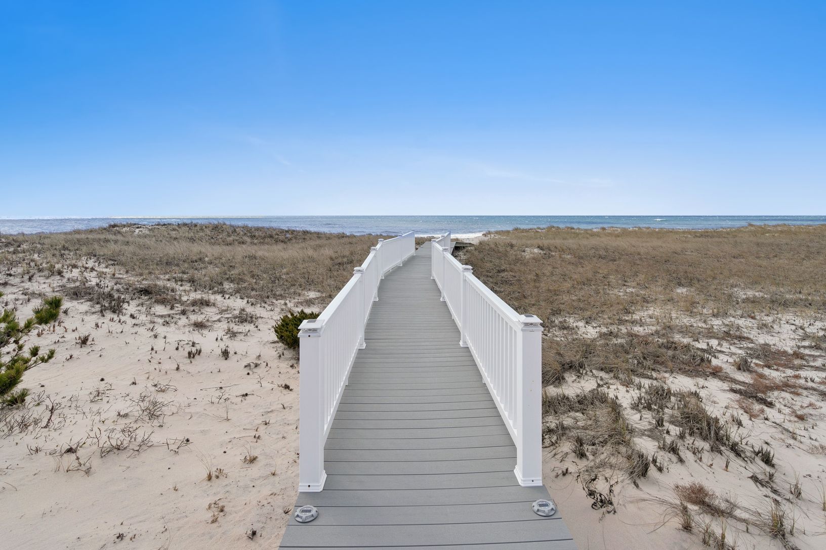  The Sandpiper's private beach access.