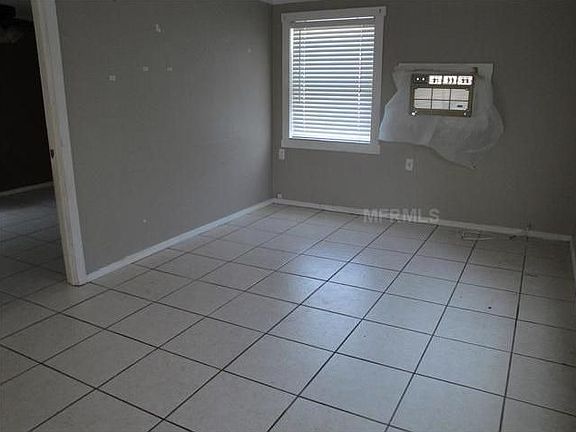 2nd image of 1848 Pineland Dr