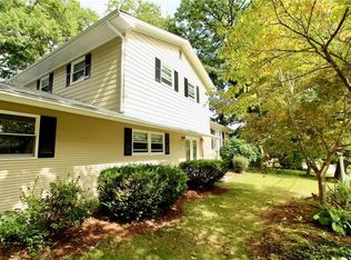 151 S Comstock Pkwy, Cranston, RI 02921