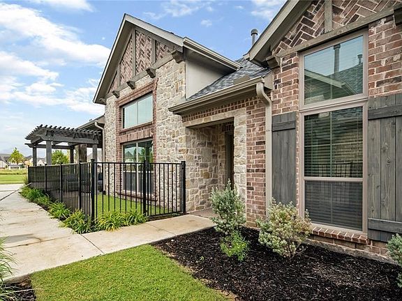2nd image of 4251 Pavonia Ln