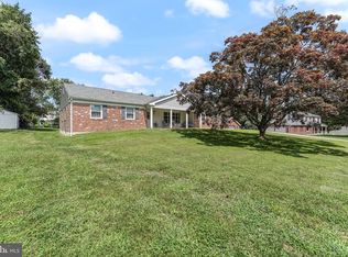 19 Patricia Ln, Glen Mills, PA 19342