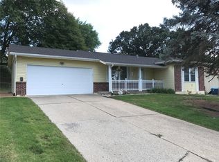 1514 Shadow Ln, Saint Charles, MO