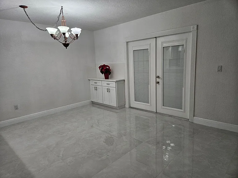 9050 NW 28th St #137 — Photo 13