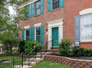 25 White Pine Ct, Cockeysville, MD 21030