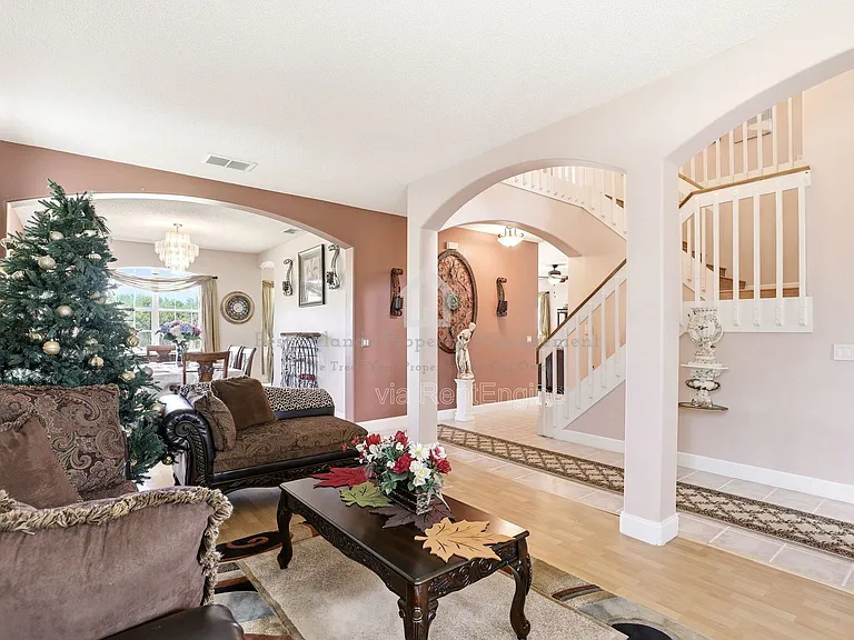 824 Lake Biscayne Way — Photo 9