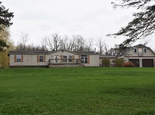 605 Middle Rd, Oswego, NY 13126