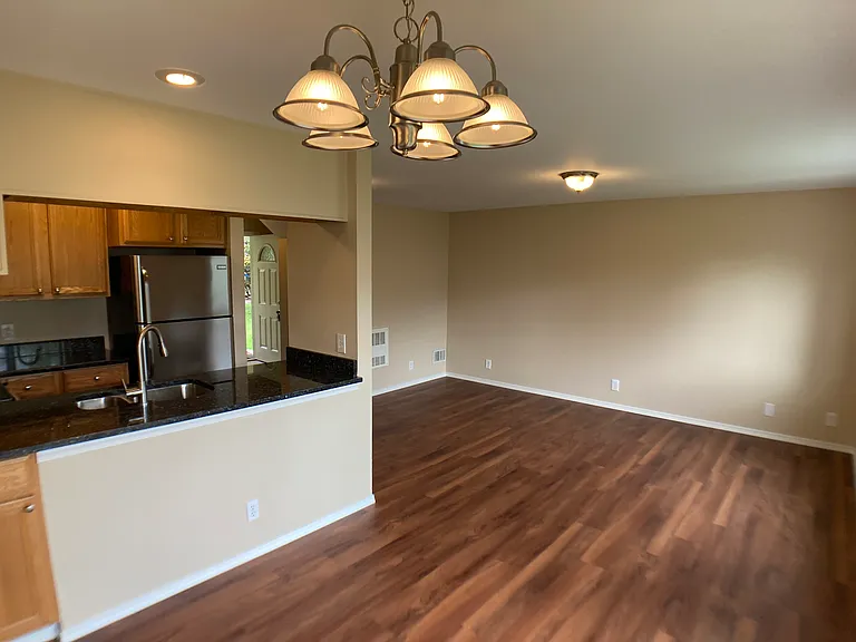 1841 C Pl SE #A — Photo 7