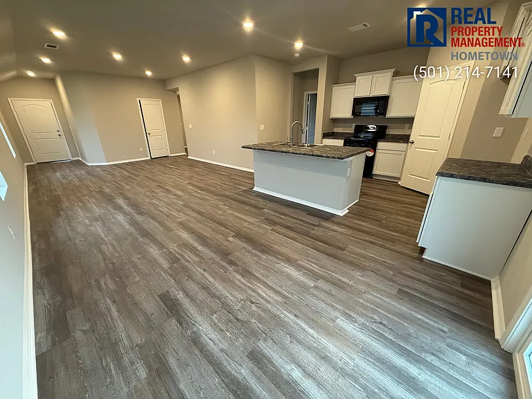 6016 Croft Ave — Photo 3