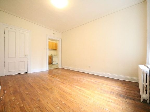 4th image of 191 7th Ave #3A