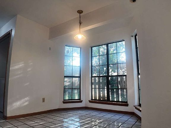 4th image of 1822 Jackson Bluff Rd APT F