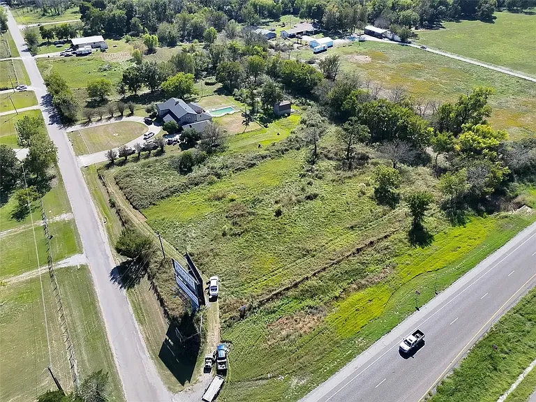 2399 County Road 147 — Photo 17