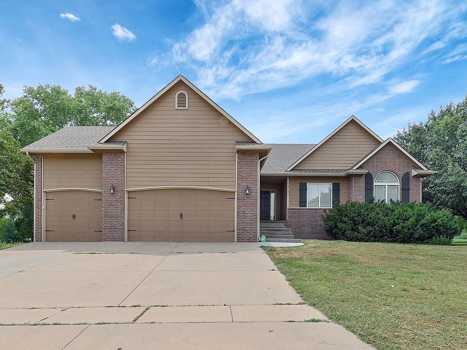 1st image of 1313 E Glenview Dr