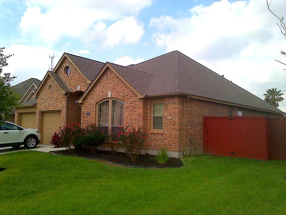 1st image of 4404 Santa Olivia St