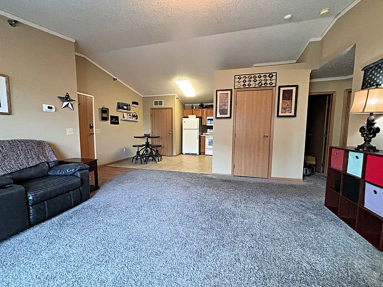 7430 S Louise Ave #301 — Photo 6