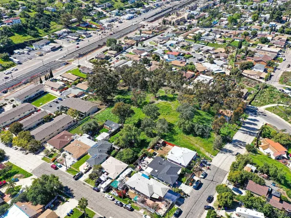 701 66th St #2-03-10, San Diego, CA 92114