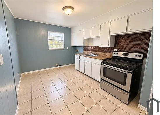 2 bed, $900 — Photo 3