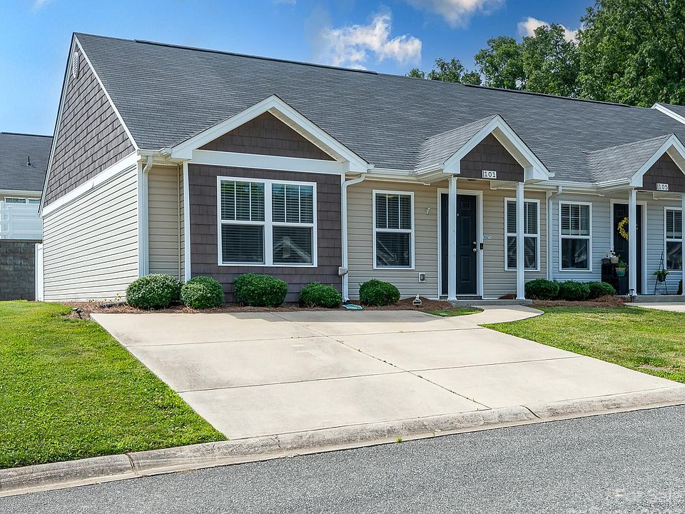 1st image of 101 S Ferncliff Dr