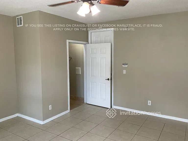 4304 Main St — Photo 9