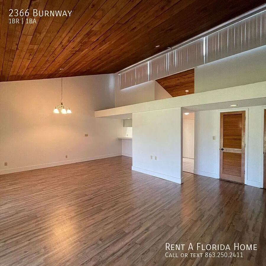 Move-In Ready! Pet-Friendly! Lovely 1-Bedroom, 1-Bath 2nd Floor Condo in the Grenelefe Community! — Photo 2