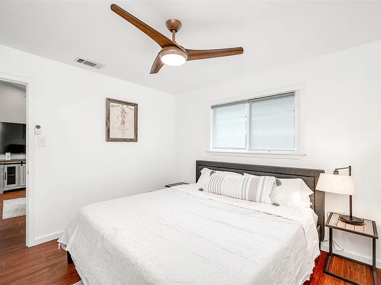 2412 Thornton Rd #B — Photo 25