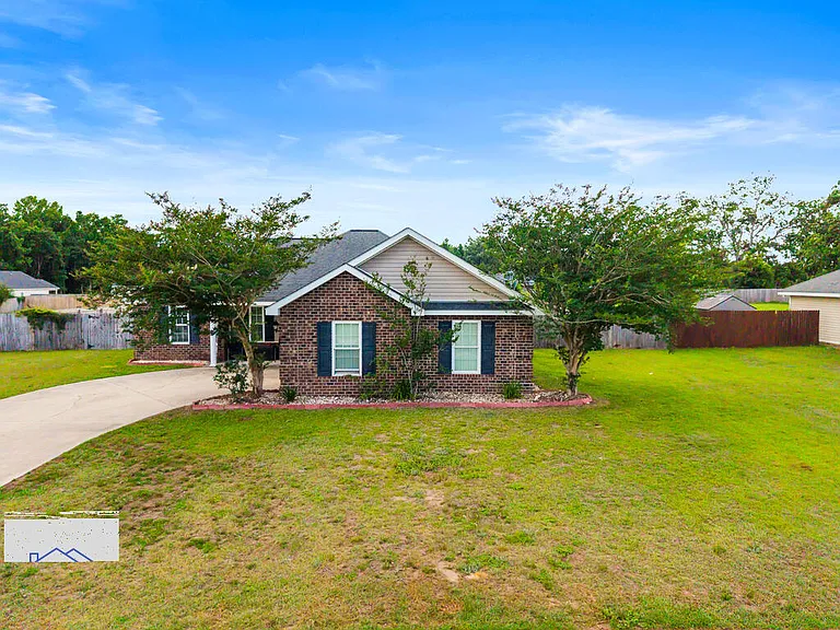 162 NE Mancey Garrason Loop — Photo 1