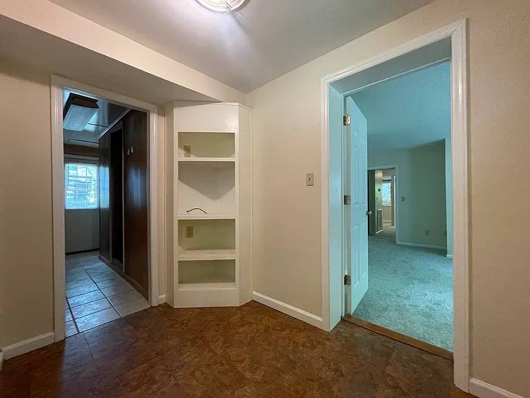 822 Ward St — Photo 14