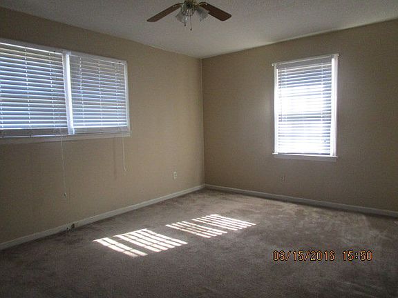 5th image of 202 Ashcroft Dr