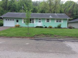 2222 Langsdorf Ave, Red Wing, MN 55066