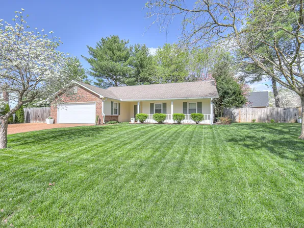 202 Crestlawn Pl, Franklin, TN 37064