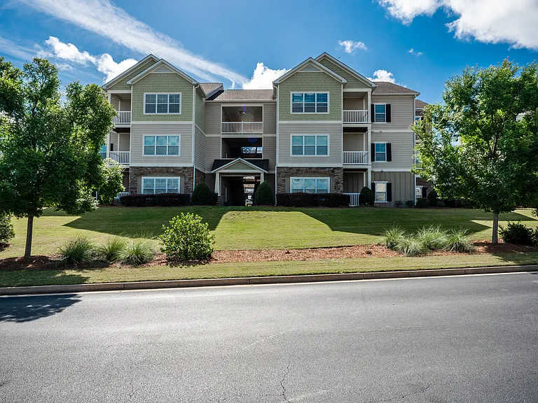 Residential building at Riverstone