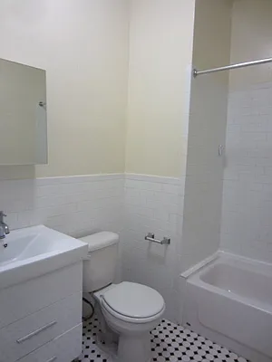 Rented by Bohemia Realty Group | media 29