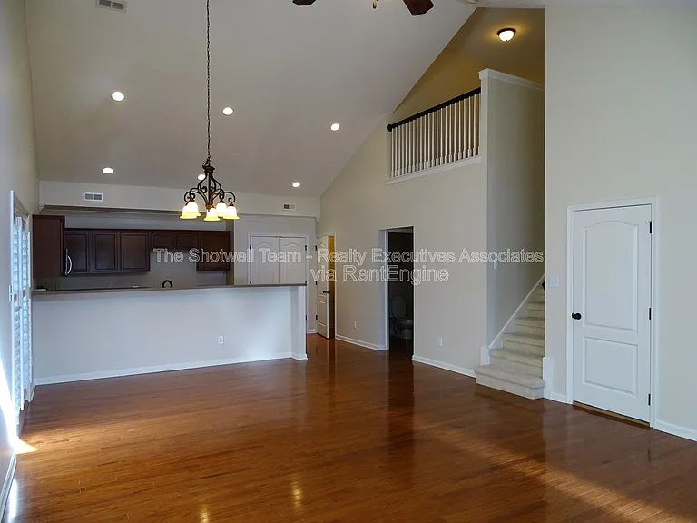 308 Java Way — Photo 2
