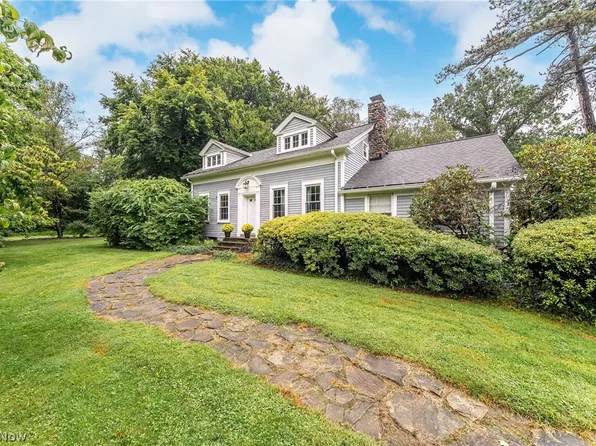 599 Battles Rd, Gates Mills, OH 44040