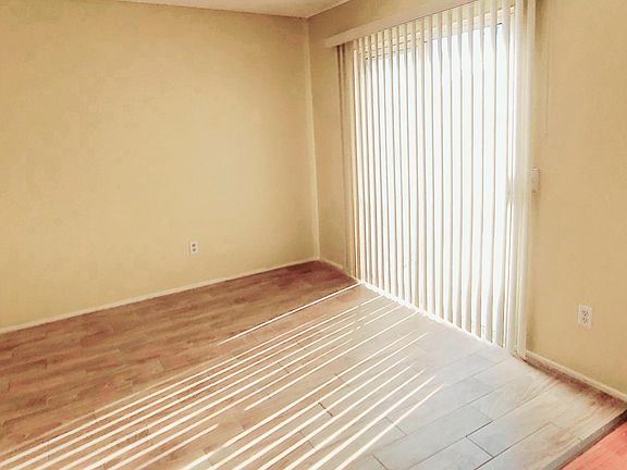 5th image of 1025 N Tippecanoe Ave Unit O