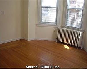 4th image of 11 Cocheco Ave