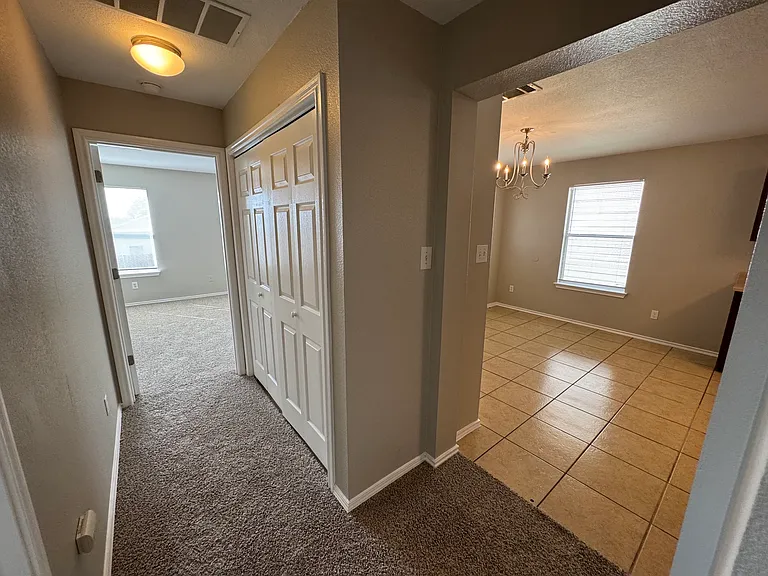 6733 Plains Crest Dr — Photo 14