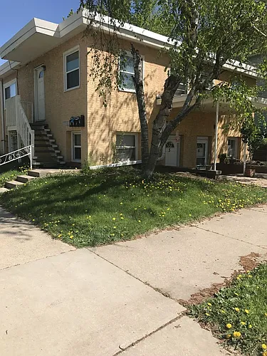 654 Stryker Ave #1 Photo 1