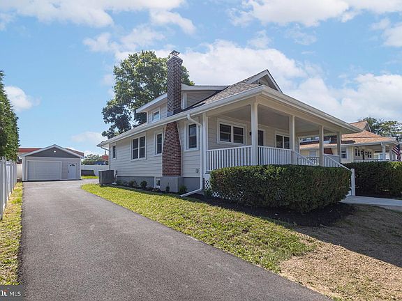 2nd image of 3017 Blair Mill Rd