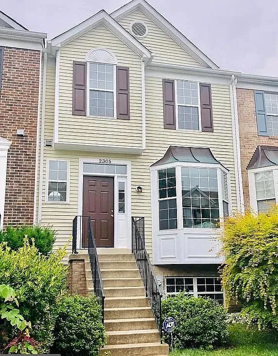 4 bed, 3.5 bath, 1902 sqft, $3,500 — Photo 1