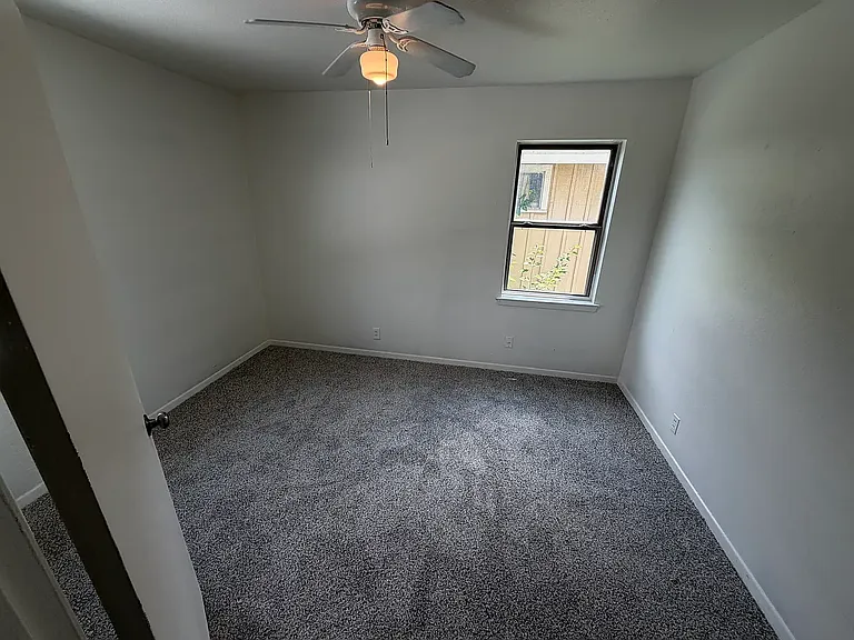 3034 Harlan Dr — Photo 11