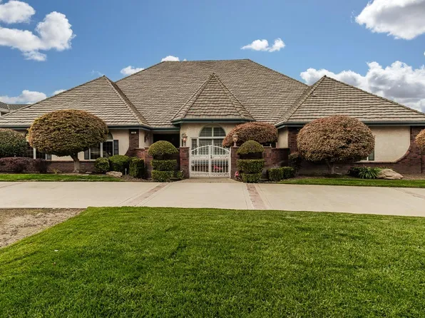 310 W Bluff Ave, Fresno, CA 93711