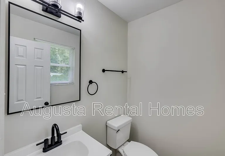 3413 Charing Cross Ct — Photo 26