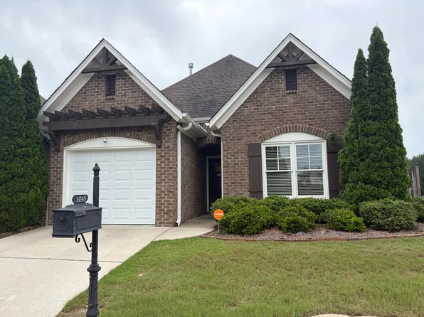 1045 Crawford Ct, Chelsea, AL 35043
