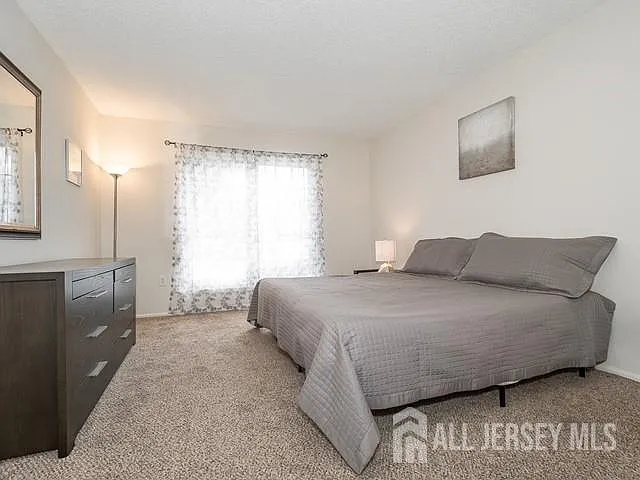 414 Lancaster Ct — Photo 6